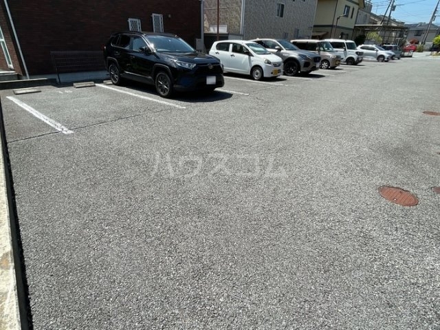 2/2 駐車場