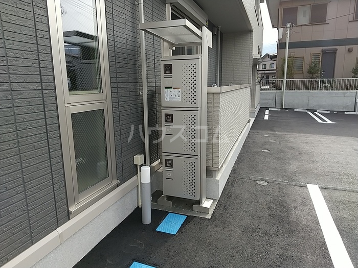 21/22 エントランス