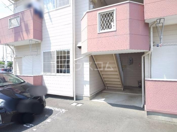 14/20 エントランス