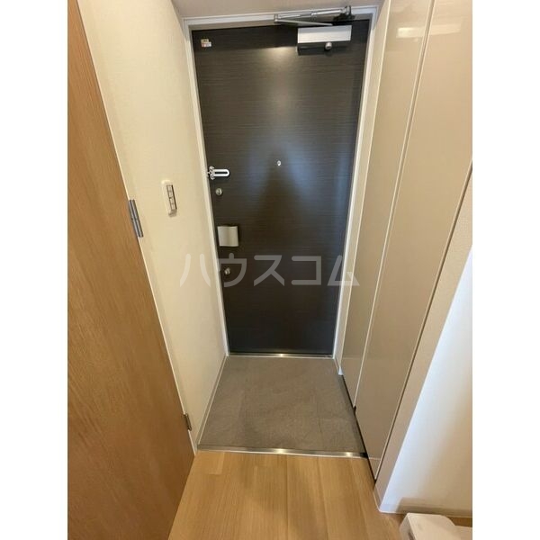 13/30 玄関