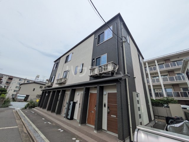 2/4 外観