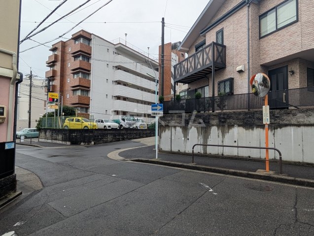 28/30 駐車場