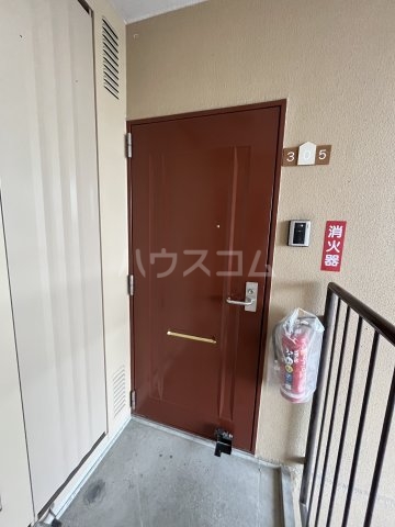 21/30 エントランス