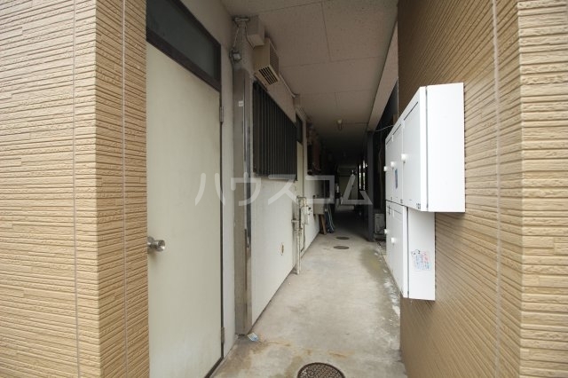 17/26 エントランス