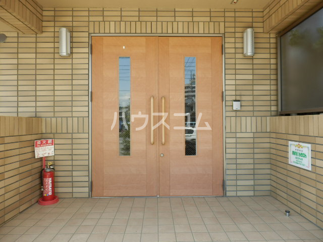 22/30 エントランス