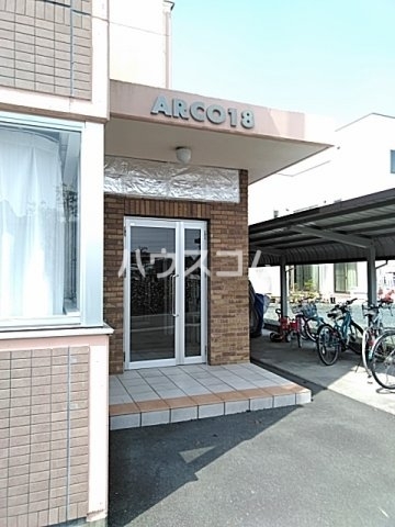 18/25 エントランス