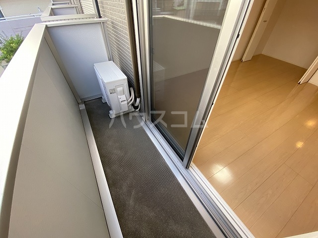 21/30 バルコニー