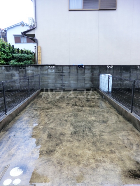 18/19 駐車場