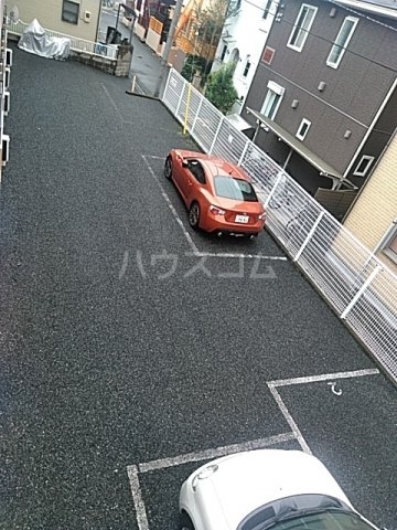 2/10 駐車場