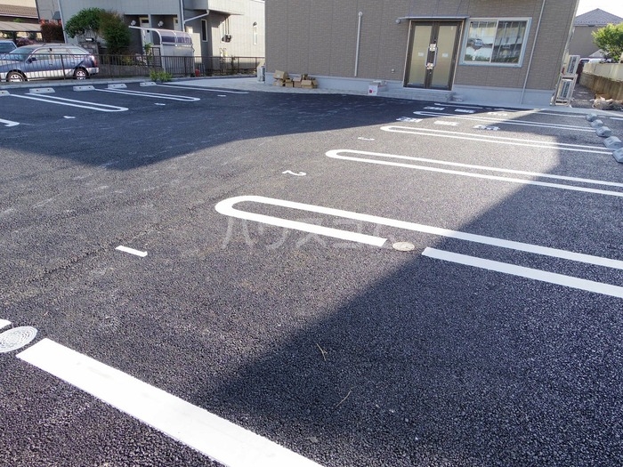 2/10 駐車場