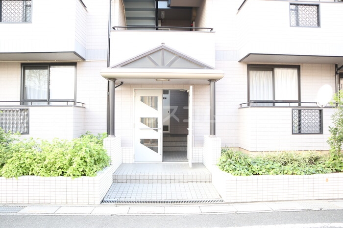 18/29 エントランス