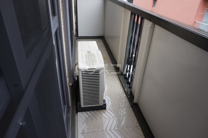 16/23 バルコニー