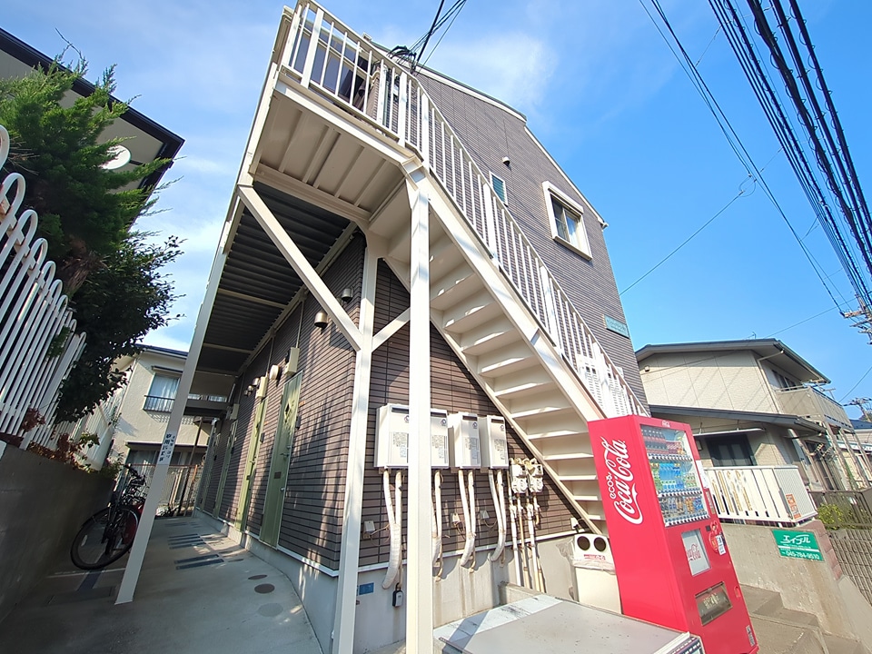 2/4 エントランス