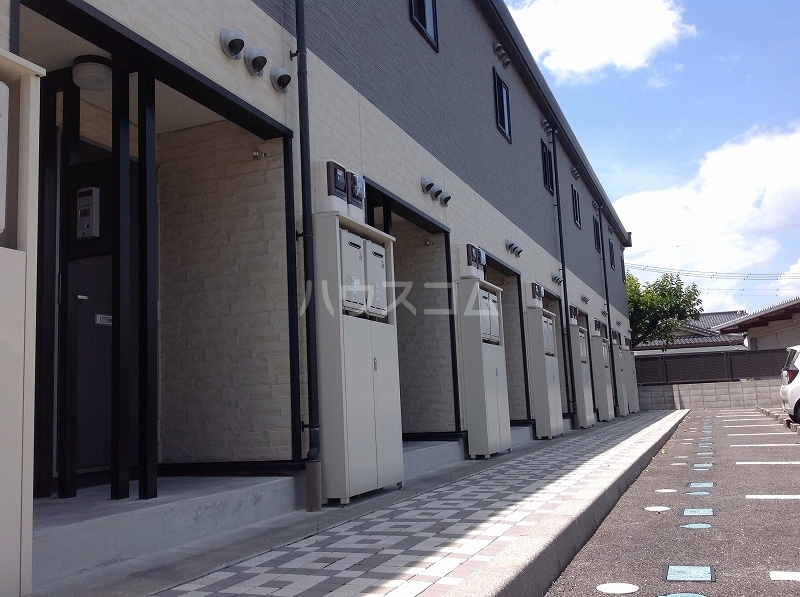 15/16 エントランス