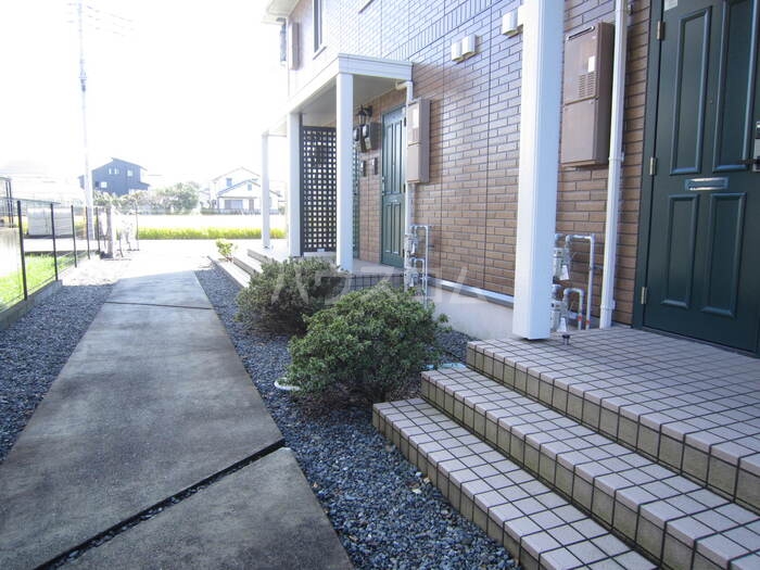 13/15 エントランス