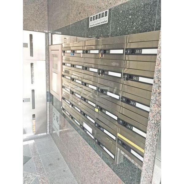 19/22 エントランス