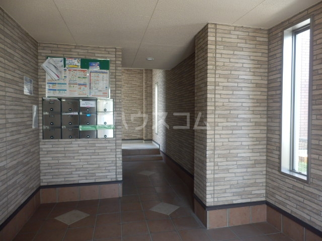 22/30 エントランス