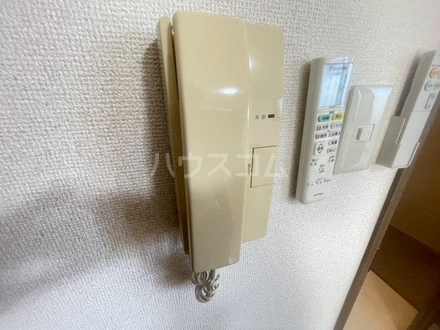 17/27 エントランス