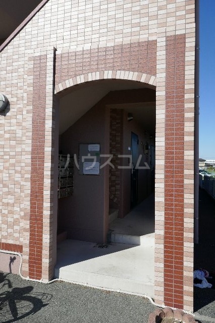 21/27 エントランス