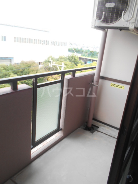 18/27 バルコニー