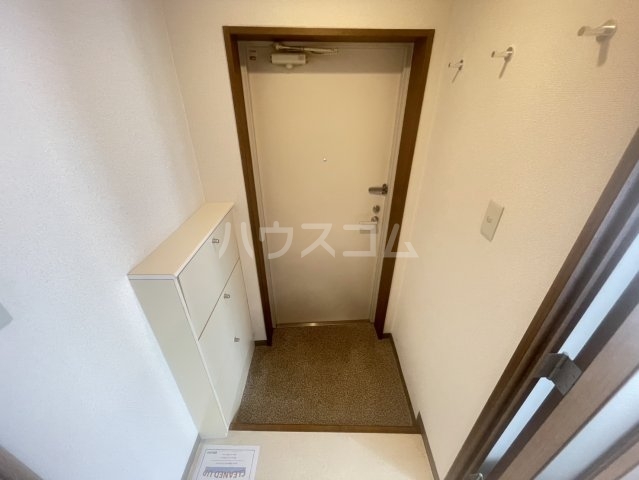 13/30 玄関