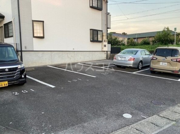 2/2 駐車場