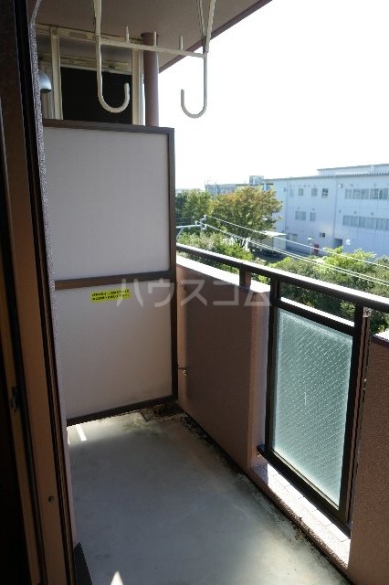 18/27 バルコニー