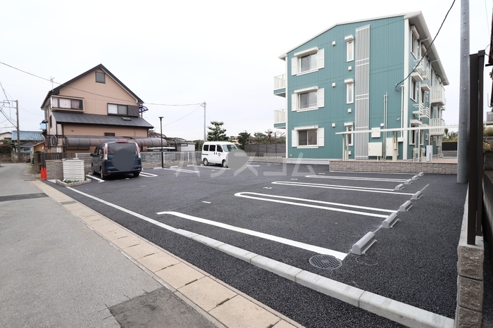 26/27 駐車場