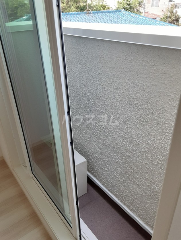 16/27 バルコニー