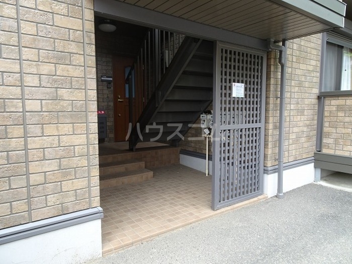 18/20 エントランス