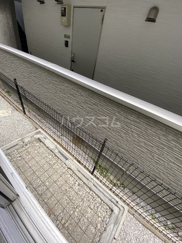 17/30 バルコニー