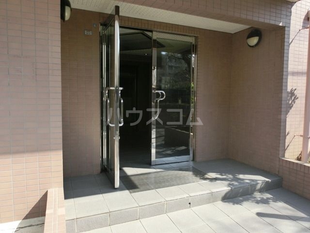 14/21 エントランス