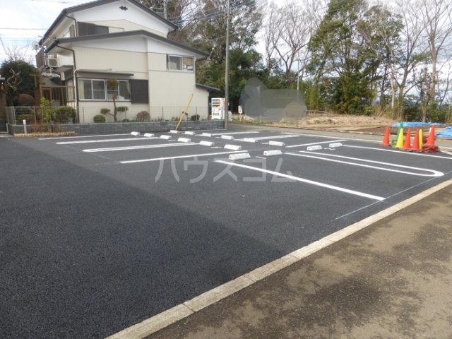 17/27 駐車場