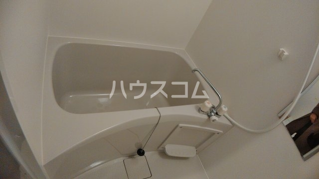 13/30 浴室