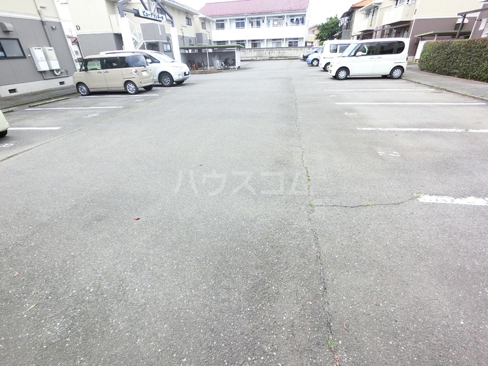 19/23 駐車場