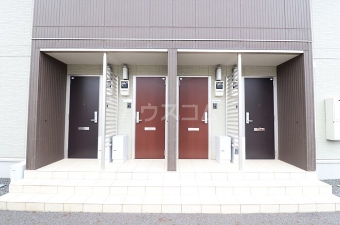 14/15 エントランス