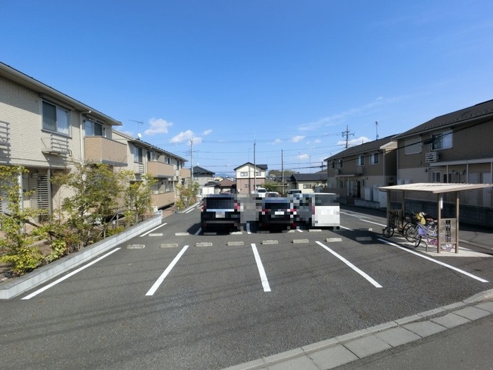 20/28 駐車場