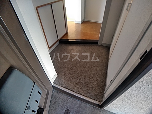 13/30 玄関