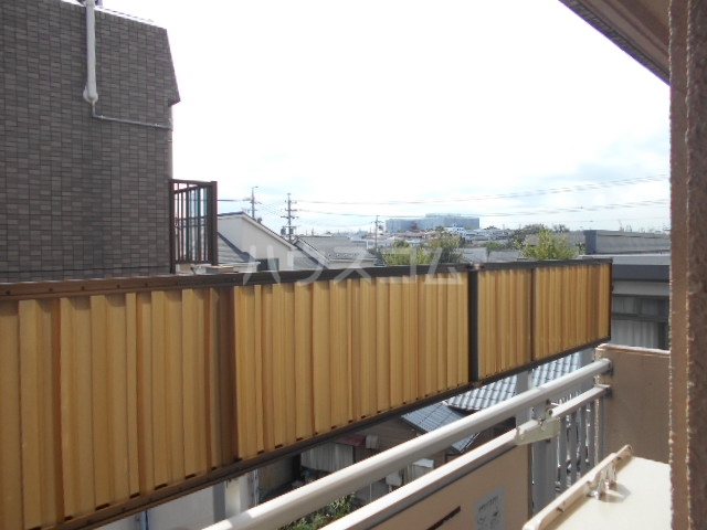 15/23 バルコニー