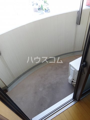 21/26 バルコニー
