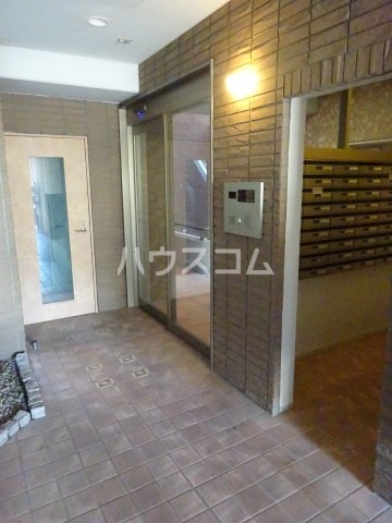 4/5 エントランス