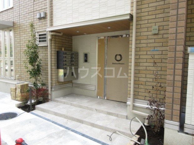 16/22 エントランス