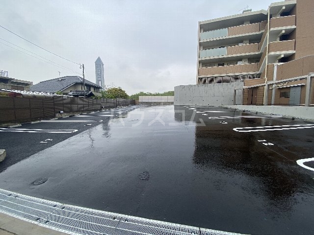 19/25 駐車場