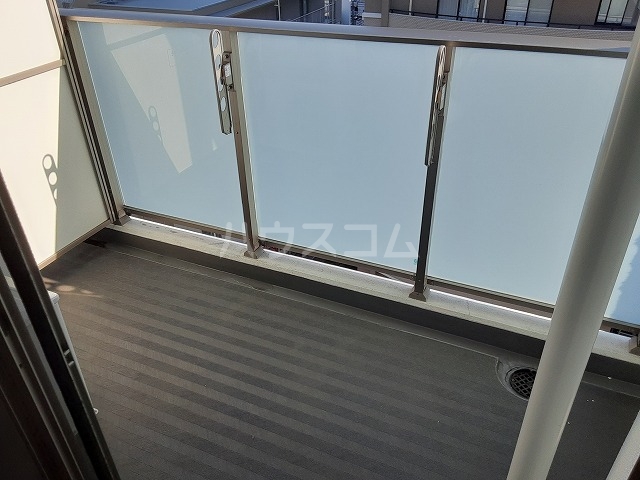 18/27 バルコニー