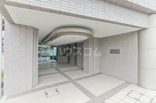 19/29 エントランス