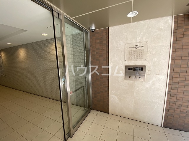 25/30 エントランス