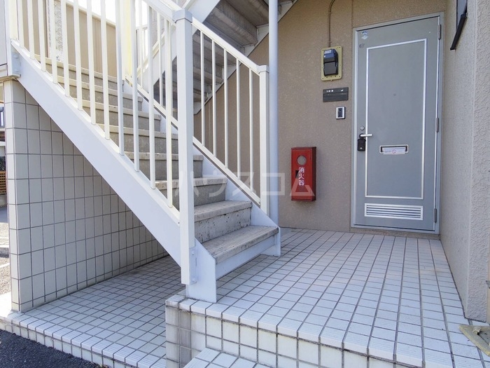 17/20 エントランス