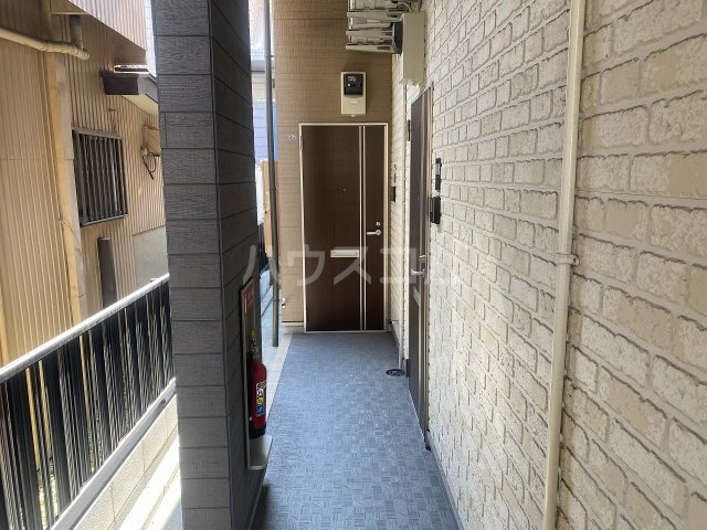 19/21 エントランス