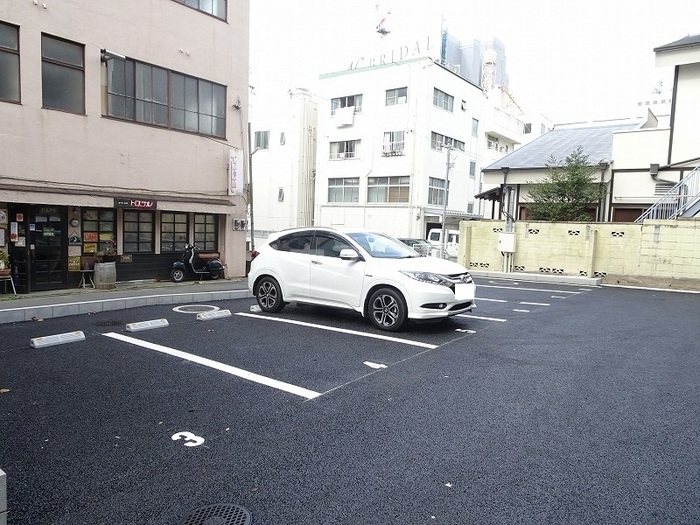 3/10 駐車場