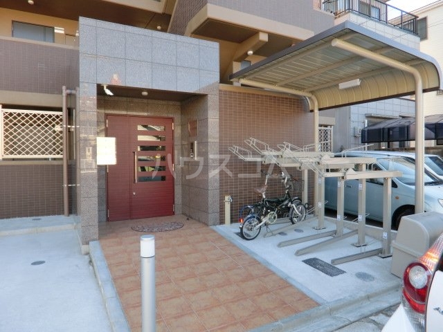 17/21 エントランス